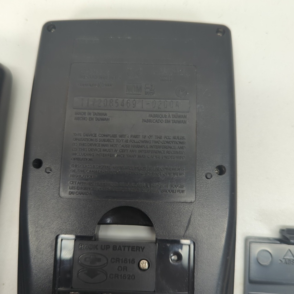 Texas Instruments TI-83 Plus Graphing Calculator With Cover Some Dead Pixels - Picture 6 of 6